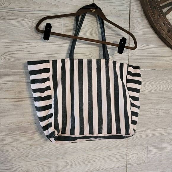 Victoria's Secret Baby Pink and Black Striped Tote - Picture 6 of 7